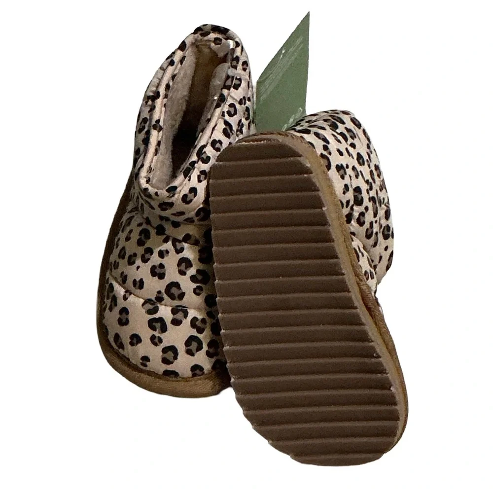 NWT H&M Kids Quilted Padded Faux Fur Boots - Size 6.5 - Leopard Print